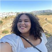 Profesora de inglés dinámica y apasionada por la enseñanza bilingüe en Granada.